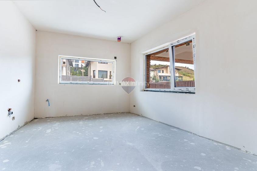 Duplex modern in Voronet, 136 mp utili, garaj si teren 325 mp