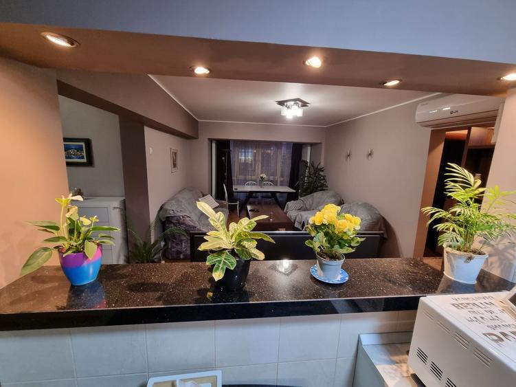 Aurel vlaicu-Apartament 4 camere finisat modern cu gaze