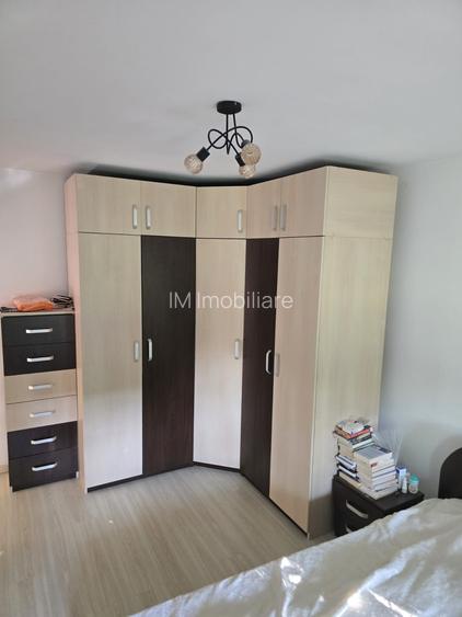 Zona  Favorit -Circumvalatiunii - Apartament 3 Camere  Spatios - Parter Inalt - 4