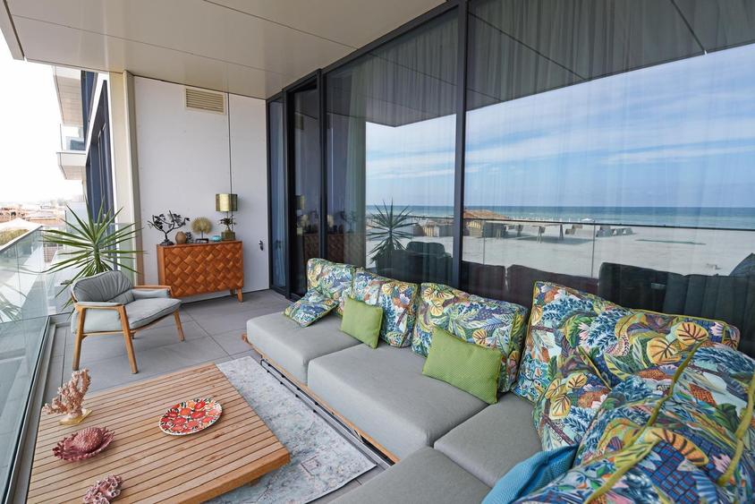 Apartament cu farmec si culoare de vanzare la malul Marii Negre - Mamaia