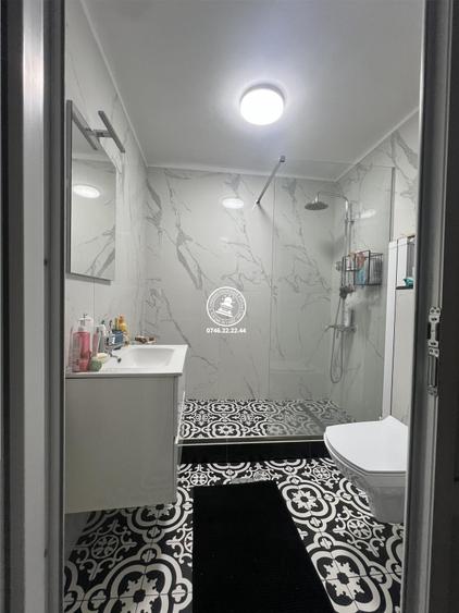 Spațiu cu multiple destinații în Târgu Cucu – Independenței | Ideal pentru cabin