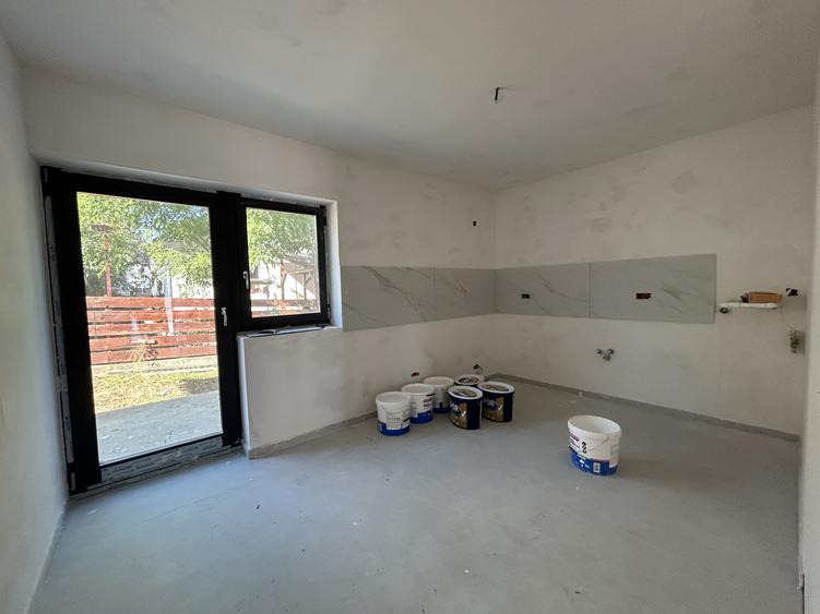Casă individuală, 5 camere, construcție nouă — Valea Lupului, Strada Soarelui