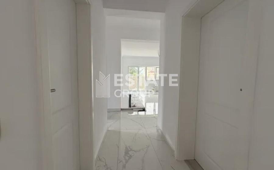 Duplex cu 4 camere pe parter