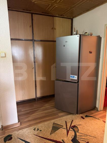 Apartament 3 camere, semidecomandat, localizat central