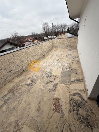Vila PREMIUM - 6 camere - 3 bai - 750mp teren - La asfalt - 9