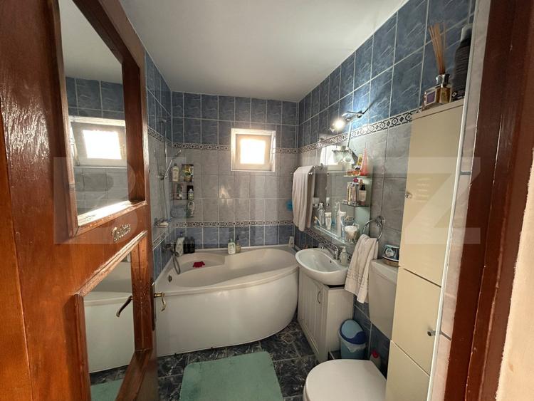 Apartament de vanzare, 3 camere, 70 mp, zona Aiud