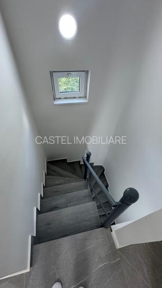 De inchiriat Imobil având 9 camere ,suprafață de 285 mp. Cantemir langa Metrou - 21