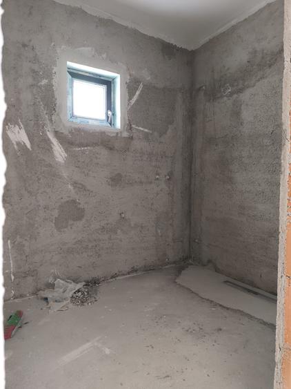 FARA COMISIOANE in Bolintin casa cu 5 camere P+1 asfalt curent 380v canal apa
