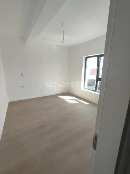 Vila superba tip duplex mutare imediata Pallady metrou Republica - 16