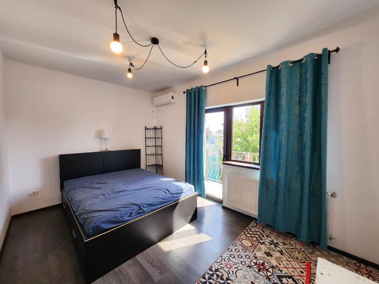 Vilă duplex 5 camere, mobilată partial, curte proprie - Dobroești