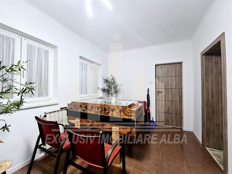 Casa individuala | De inchiriat | 250 mp | 6 camere | Cetate