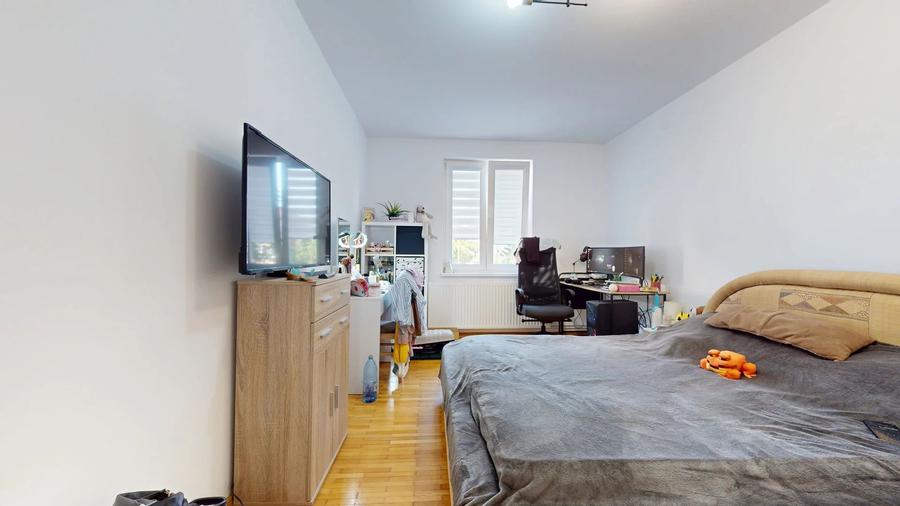 Apartament decomandat langa liceul de informatica,vanzare sau schimb
