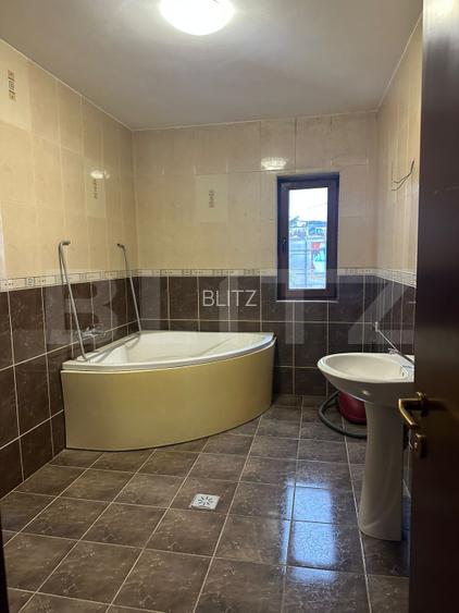 OPORTUNITATE INVESTIȚIE: Apartament de 3 camere, 2 bai, Zonă Semicentrală - 7