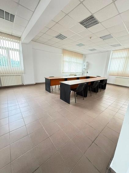De inchiriat locatie Et 1 si 2, birouri, Clinica in podgoria Arad