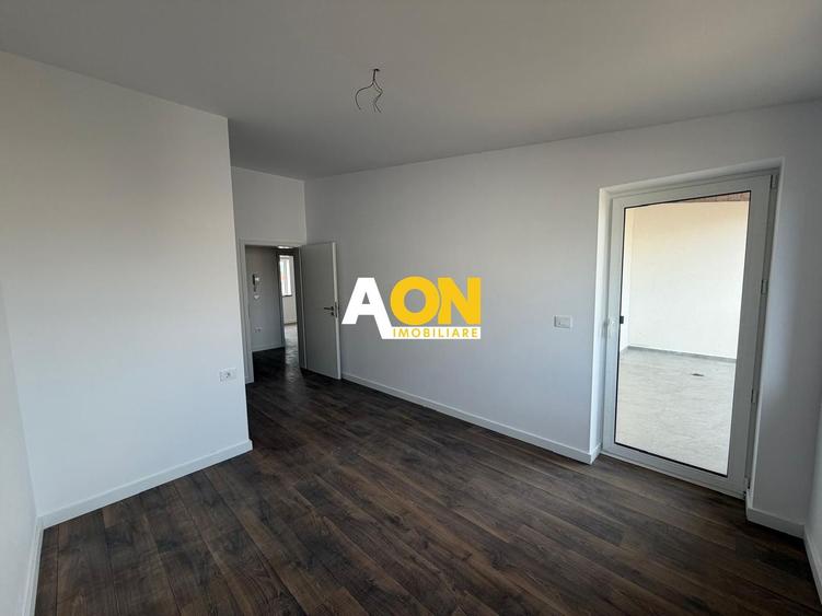 1/2 Duplex 4 Camere, 3 Bai, 2 Balcoane, 431mp Teren
