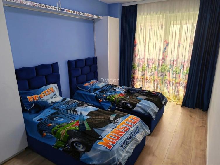 Apartament de 3 camere de vânzare - 2