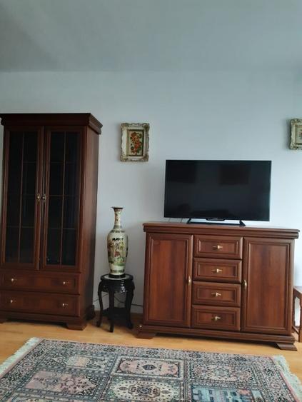Vitan, garsoniera, 5 min Mall Vitan, 42 mp, bloc anvelopat, AC