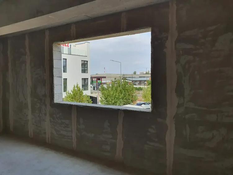 Pallady Drumul Gura Putnei 2 camere decomandat, balcon 7 mp