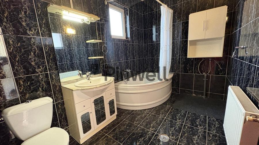 Vila spatioasa| 6 camere| 216 mp | gradina 550 mp| Bd. Pipera