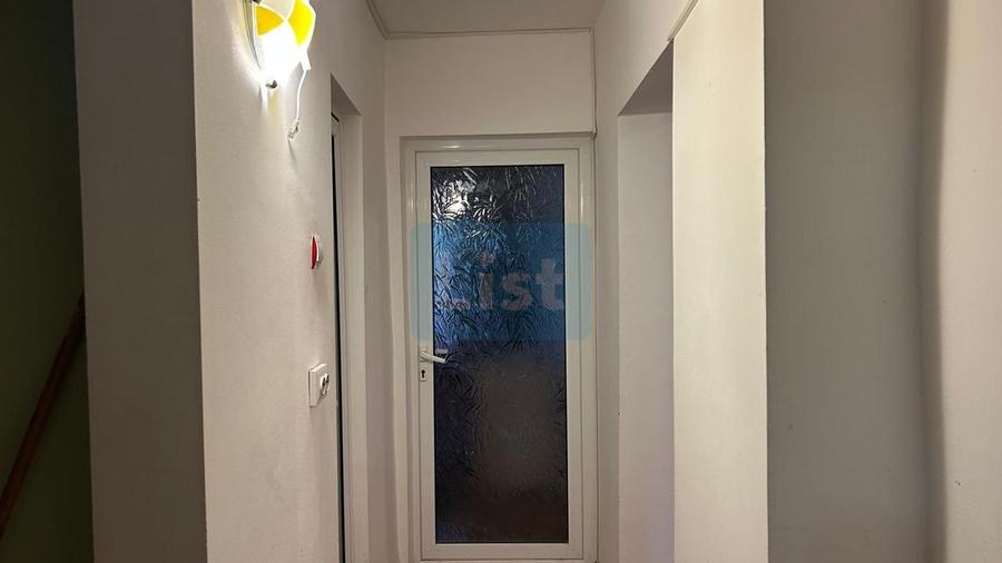 Apartament, Ultracentral – deasupra magazinului PEPCO Dacia