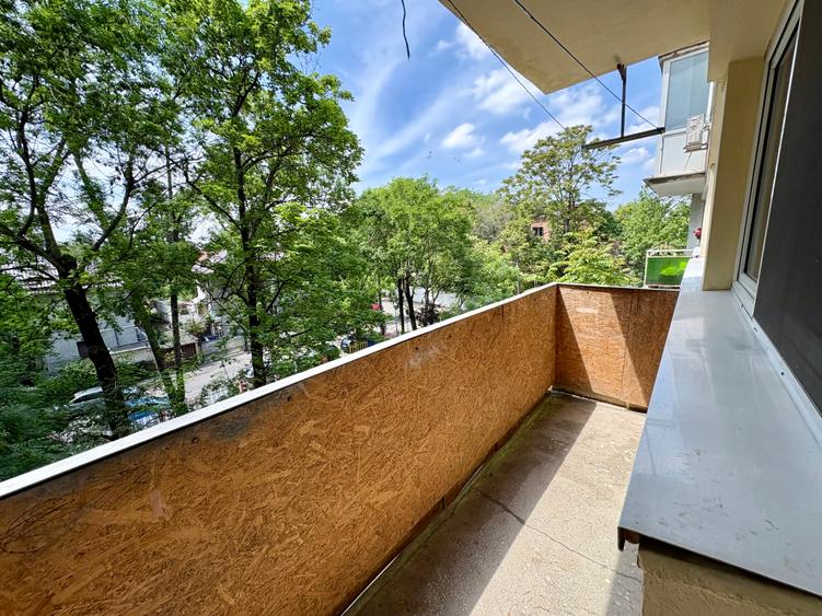 Apartament 2 Camere Eroii Revolutiei Mertrou 2 Min 3/7 Decomandat