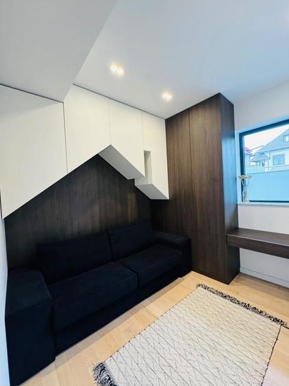 Apartament 3 camere Piata Romana/Bloc nou/Curte 131mp/Parcare