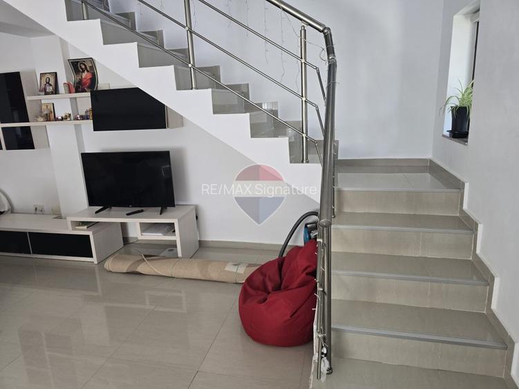 De Vânzare Casă - Duplex cu 3 camere - 18