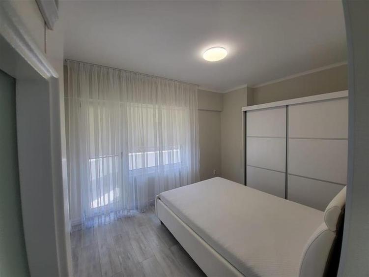 Apartament 3 camere ROYAL TOWN
