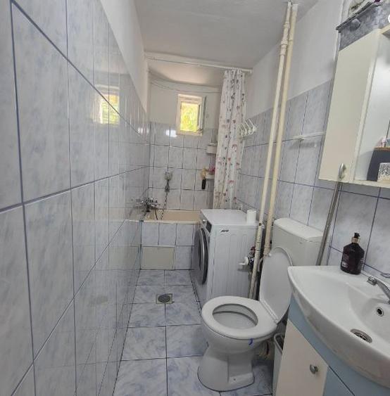 Apartament 3  Camere, Vitan,Mall,bl.reabilitat,Amenajat,centrala,mobilat,Liber