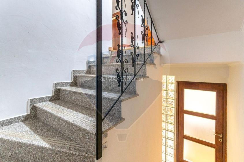 CASA DE VACANTA | 4 camere| de vânzare în FUNDATA, BRAȘOV| COMISION 0% - 24