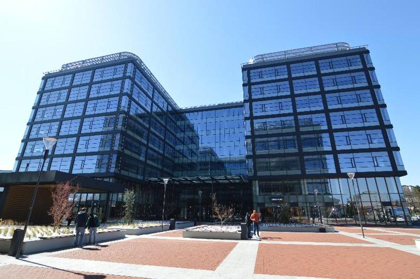 J8 Office Park cladirea A
, Presei Libere, 580 - 7398 mp 0% comision!