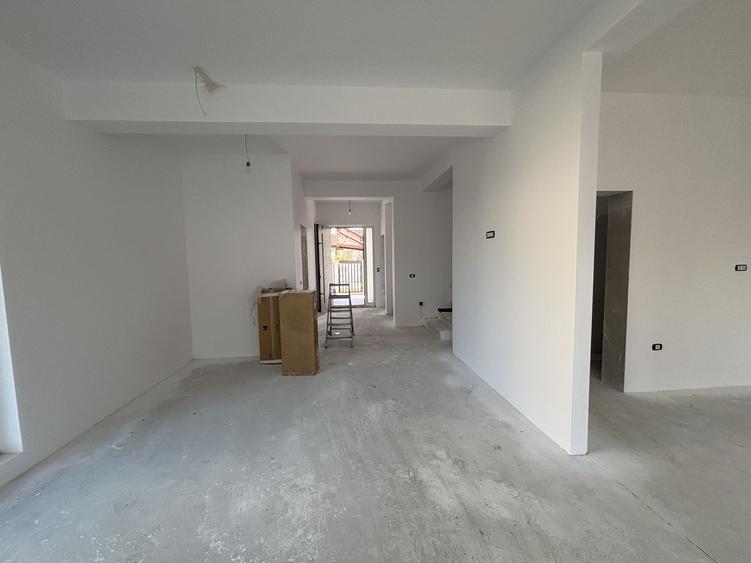 Duplex cu finisaje de calitate si proiect deosebit