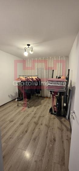 Casa zona Platinia Parcul Mare curte teren 800mp + apartament/ birou - 12