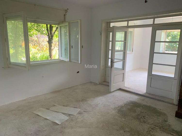 Vânzare Casă Unică în Frumoasa Zonă de Deal - 7