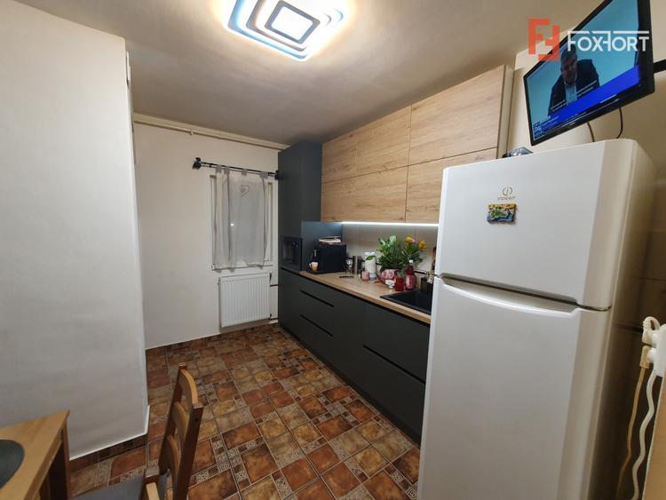 Apartament cu 2 camere, etaj 2 - zona Dambovita