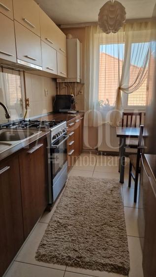 Apartament 3 camere de vanzare in Universitatii Oradea, Oradea