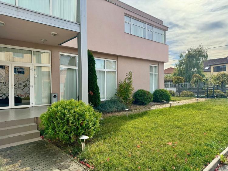 Clădire SAD de închiriat, situată la intrarea în Dumbrăvița