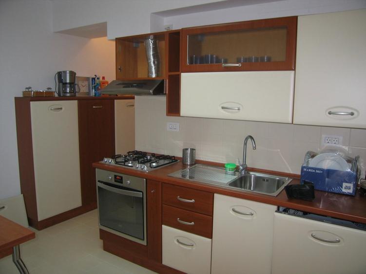 Proprietar inchiriez apartament elegant langa Herastrau