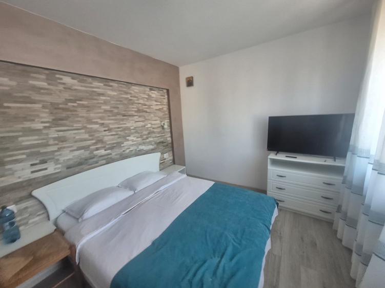 3 camere de inchiriat /Precista