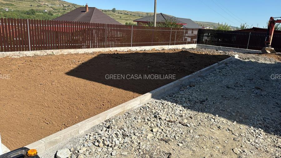Casă cu garaj de vânzare – Chinteni, zonă liniștită - 7