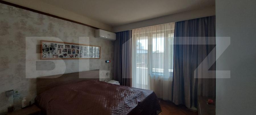Casa Triplex, S+P+1+2+M, zona Ultracentral.