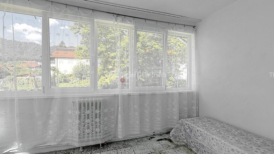 Ansamblu Doua Case Zona Linistita - 26