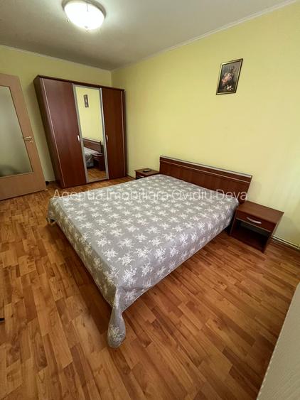 Vand apartament 2 camere decomandat in Deva, situat pe  Bld. Balcescu, etaj 2, - 5