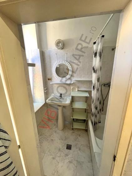 Apartament spațios1 cameră, 71 mp, în clădire istorică, pe malul Begai