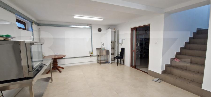Casa D+P+E, 220 mp, 400 mp teren, zona Bariera Valcii - b-dul Carpenului