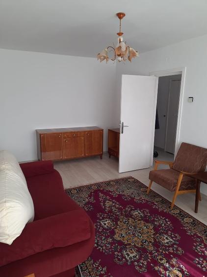 Închiriez ap zona Astra cu doua camere Brașov
