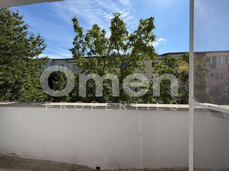 Apartament 2 camere | decomandat | etaj 3 | 2 balcoane | zona Hotel Europa