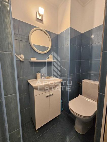 Apartament cu 3 camere de vanzare, 2 bai, zona Soarelui, Timisoara