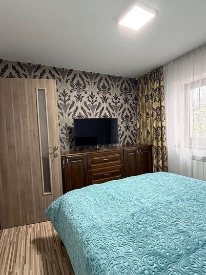 Apartament 3 camere zona Scoala 17 , mansarda , mobilat si utilat