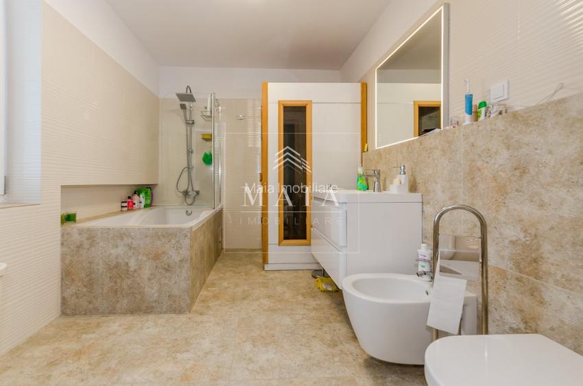 Casa 4 camere, 3 bai, Calea Dumbravii-la cativa pasi de Parcul Sub Arini - 9